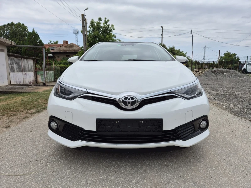 Toyota Auris 1.2t АВТОМАТ FACE LIFT , снимка 2 - Автомобили и джипове - 50966064
