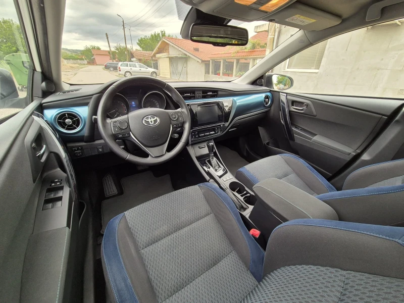 Toyota Auris 1.2t АВТОМАТ FACE LIFT , снимка 13 - Автомобили и джипове - 50966064