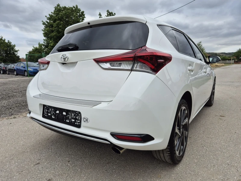 Toyota Auris 1.2t АВТОМАТ FACE LIFT , снимка 5 - Автомобили и джипове - 50966064