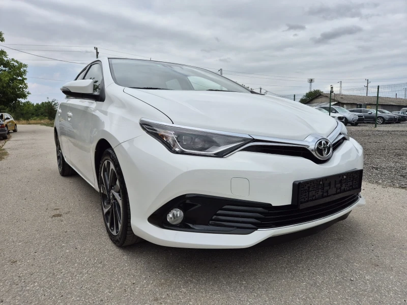 Toyota Auris 1.2t АВТОМАТ FACE LIFT , снимка 3 - Автомобили и джипове - 50966064
