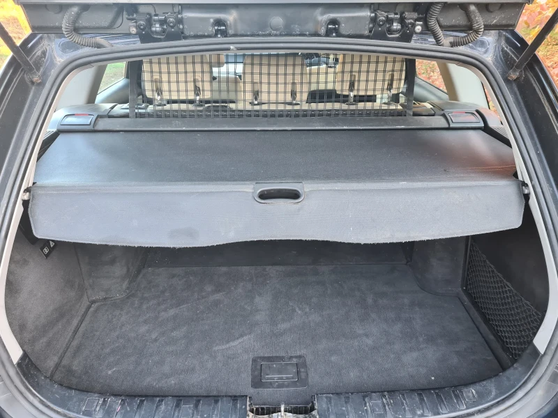 BMW 320, снимка 10 - Автомобили и джипове - 52346020