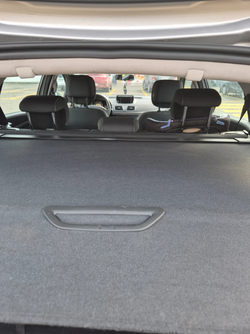 Renault Megane 1.5 dci, снимка 4 - Автомобили и джипове - 52477355