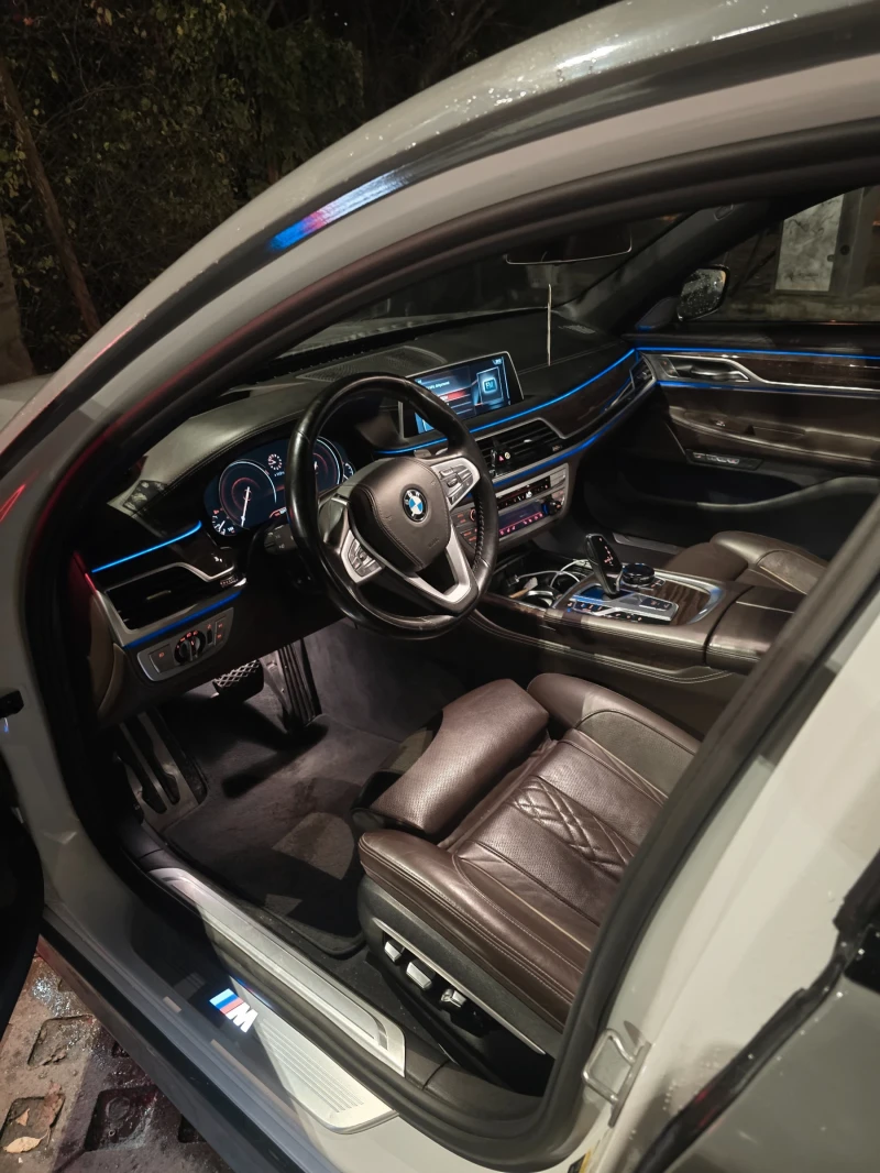 BMW 750, снимка 6 - Автомобили и джипове - 52541741