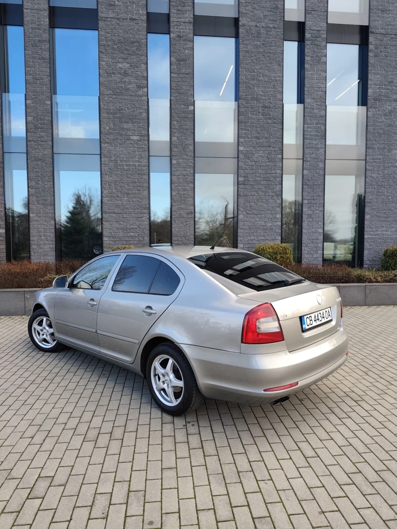 Skoda Octavia 2.0 TDI Common Rail 6 скорости, снимка 8 - Автомобили и джипове - 52752388