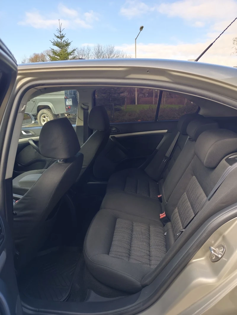 Skoda Octavia 2.0 TDI Common Rail 6 скорости, снимка 16 - Автомобили и джипове - 52752388