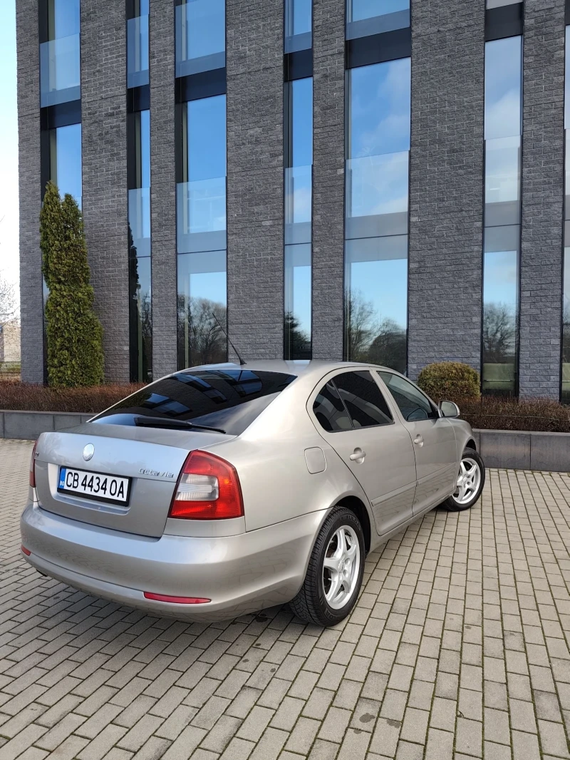 Skoda Octavia 2.0 TDI Common Rail 6 скорости, снимка 10 - Автомобили и джипове - 52752388