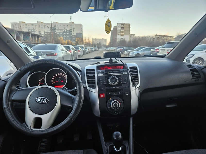 Kia Venga 1.4, снимка 14 - Автомобили и джипове - 52944759