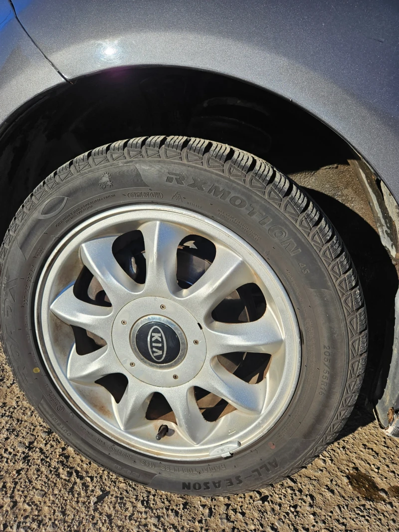 Kia Venga 1.4, снимка 10 - Автомобили и джипове - 52944759