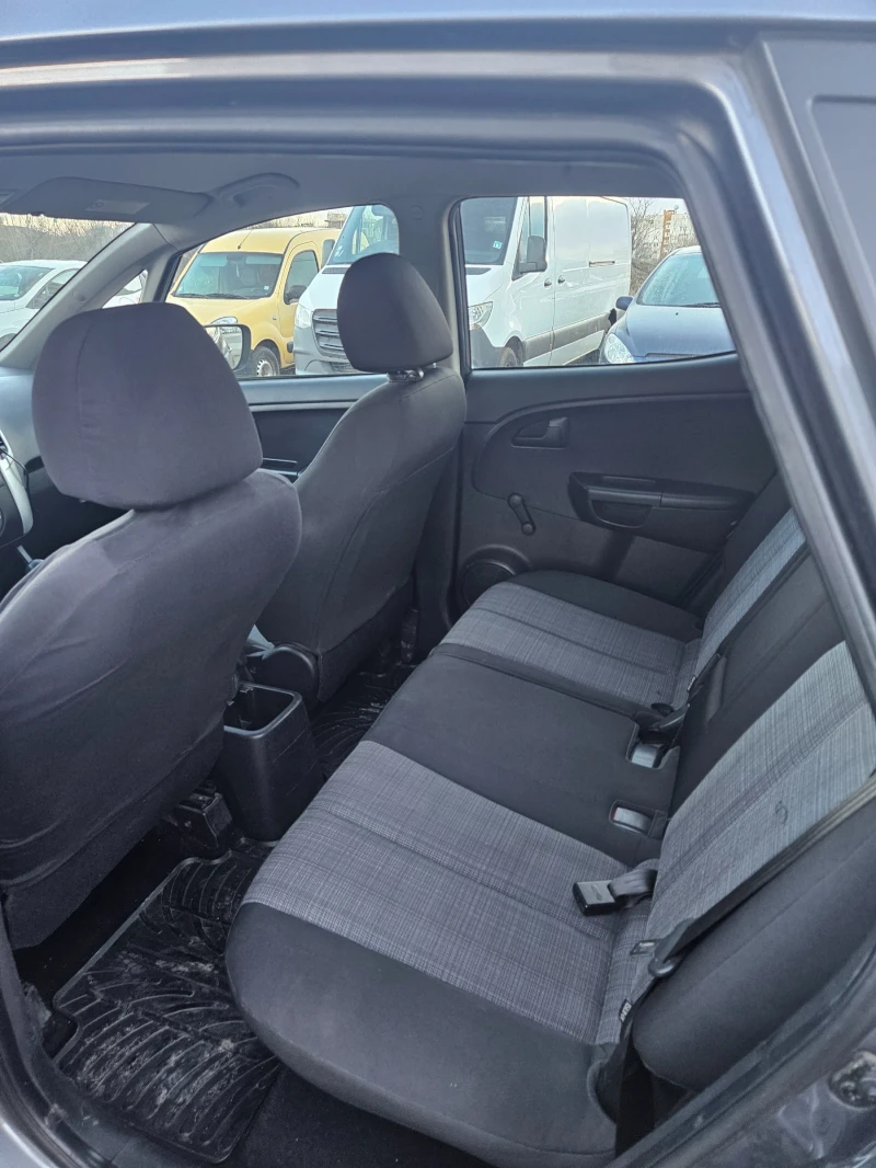 Kia Venga 1.4, снимка 17 - Автомобили и джипове - 52944759