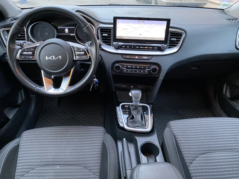 Kia Ceed 1.5 T-GDI/DCT7/ Active Business, снимка 9 - Автомобили и джипове - 52979769