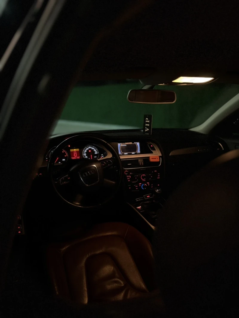 Audi A4 Allroad 2.0 tdi, снимка 8 - Автомобили и джипове - 53169835