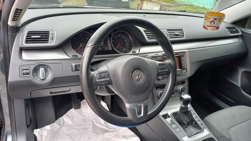 VW Passat 1, 6tdi 105кс , снимка 13 - Автомобили и джипове - 53312882
