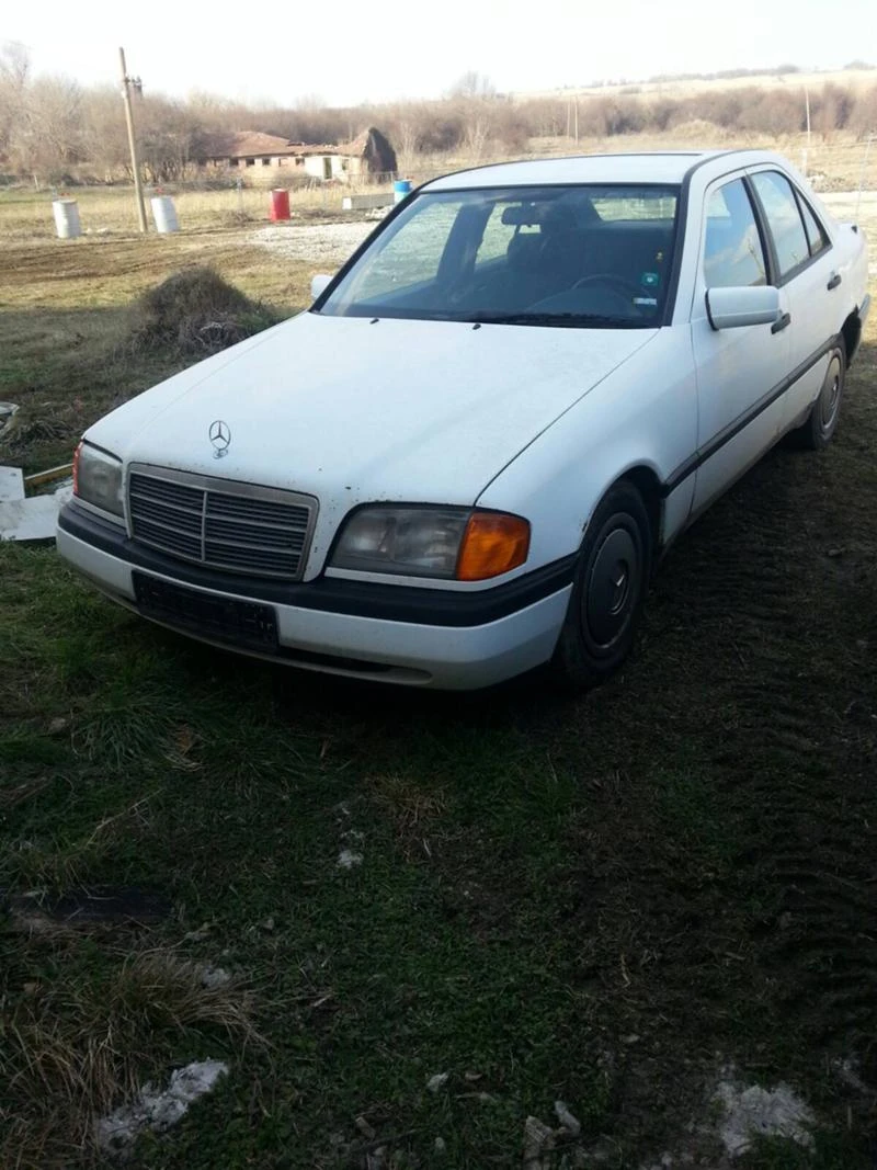 Mercedes-Benz C 220, снимка 1 - Автомобили и джипове - 26948060