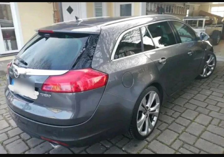 Opel Insignia 2.0 Турбо 220кс - изображение 3