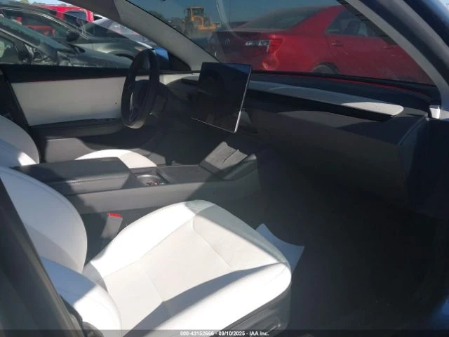 Tesla Model 3 LONG RANGE REAR-WHEEL DRIVE - изображение 5