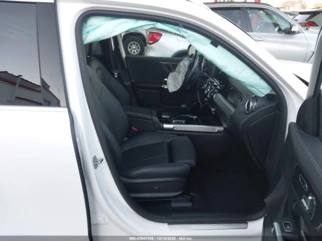 Mercedes-Benz EQB 300 SUV* 4MATIC* ДИСТРОНИК* 360* ШИБИДАХ* ПОДГРЕВИ, снимка 5 - Автомобили и джипове - 53648046