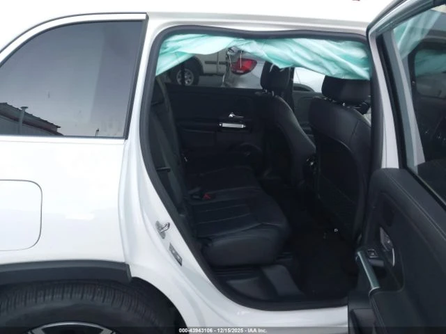 Mercedes-Benz EQB 300 SUV* 4MATIC* ДИСТРОНИК* 360* ШИБИДАХ* ПОДГРЕВИ, снимка 8 - Автомобили и джипове - 53648046