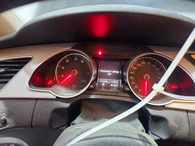 Audi A5 2.0L 4 ALL WHEEL DRIVE, снимка 9 - Автомобили и джипове - 53989560