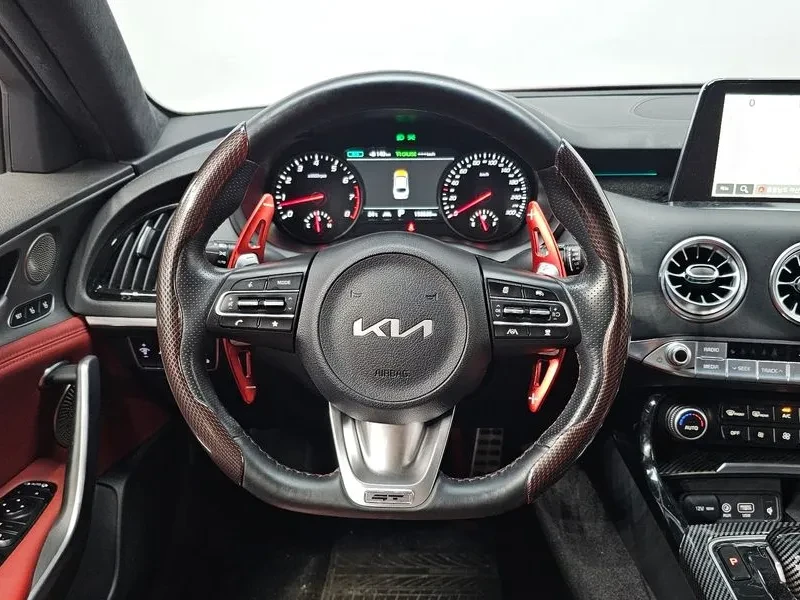 Kia Stinger 3.3 AWD GT - САМО 30% АВАНС, снимка 14 - Автомобили и джипове - 55889035