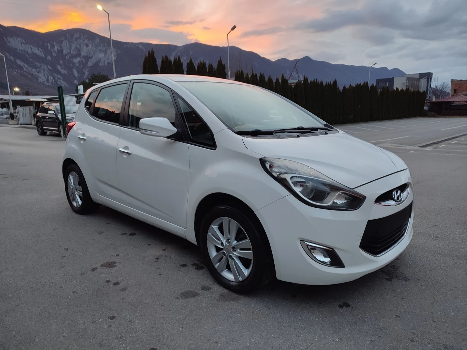 Hyundai Ix20 1.4i GPL 90ps navi - изображение 3