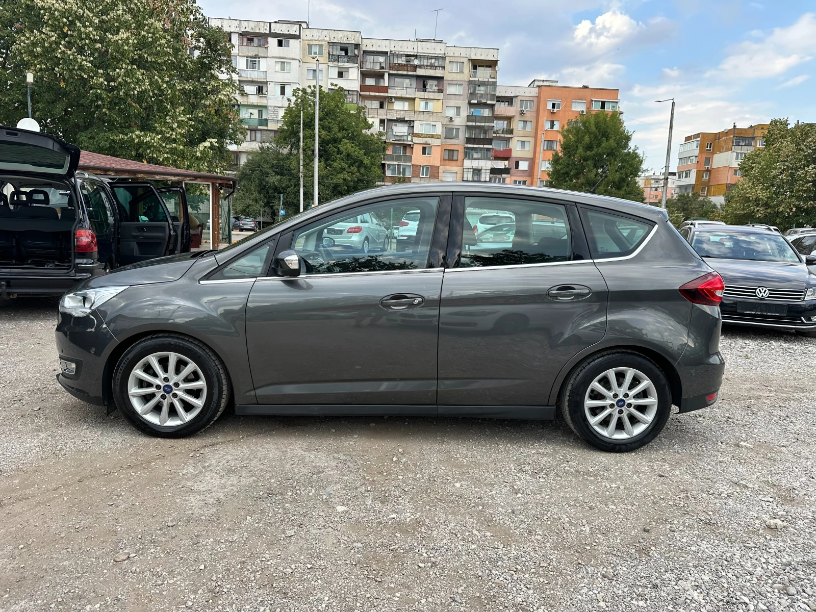 Ford C-max 1.0i 125kc ECOBOOST - изображение 2