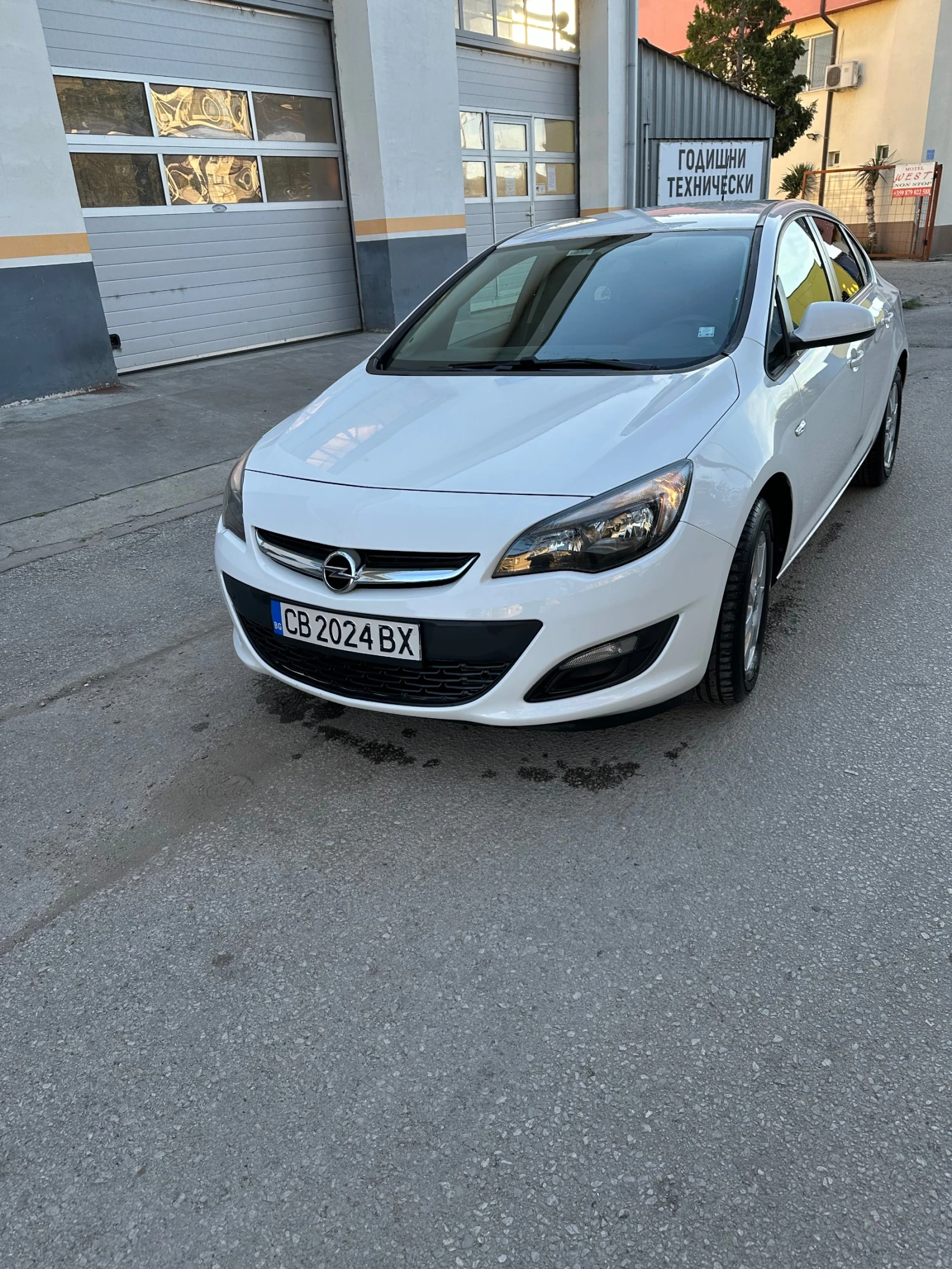 Opel Astra 1.6 CDTI - изображение 5