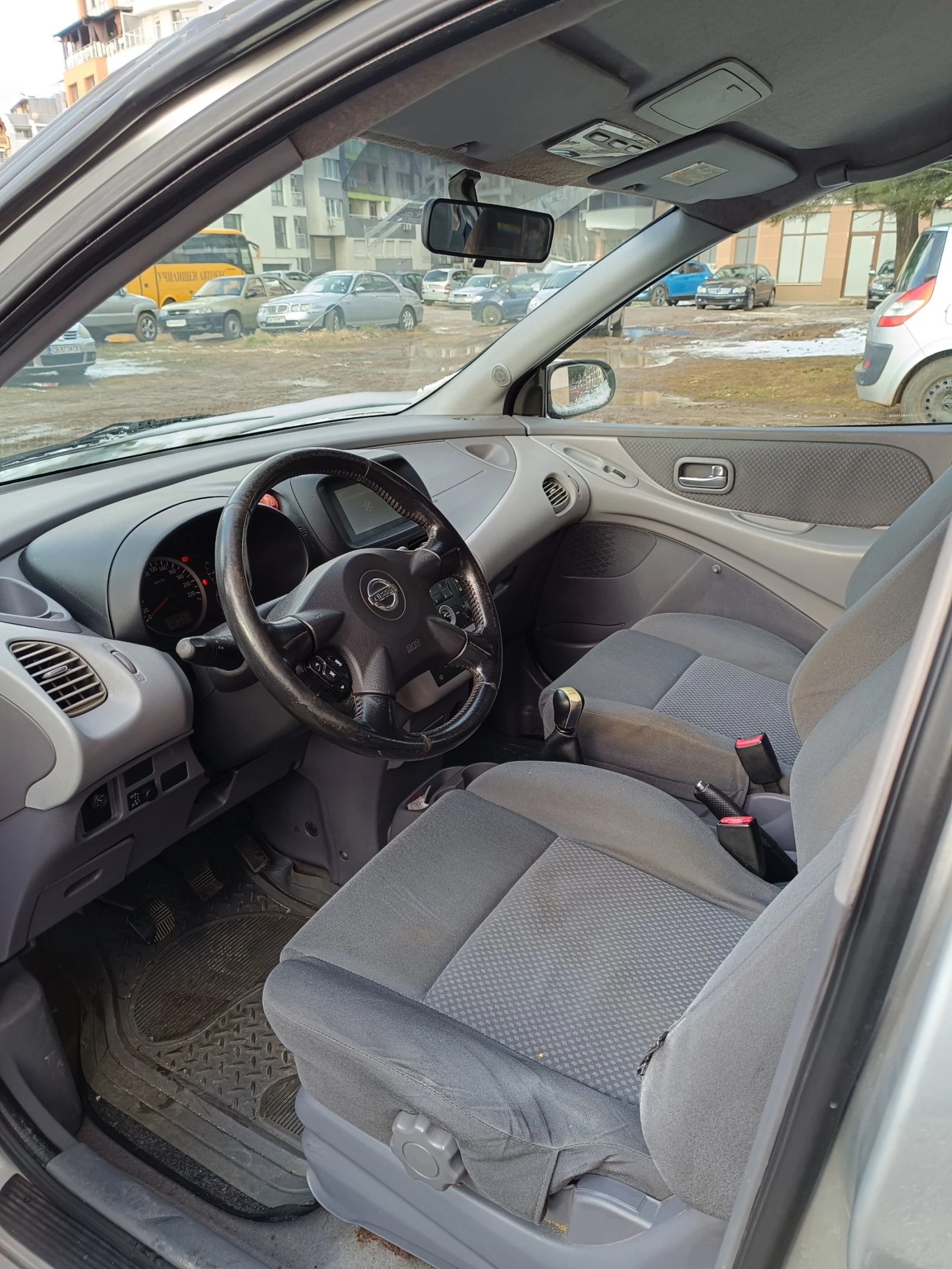 Nissan Almera tino 2.2 DCi - изображение 5