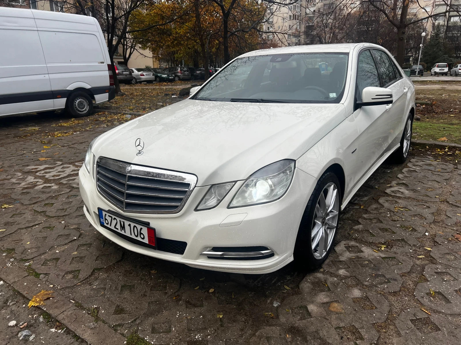 Mercedes-Benz E 220 Ръчни скорости - изображение 3