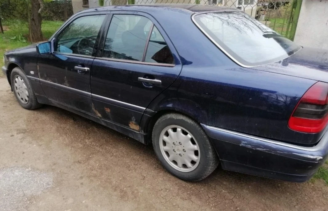 Mercedes-Benz C 200 Газов инжекцион  - изображение 2