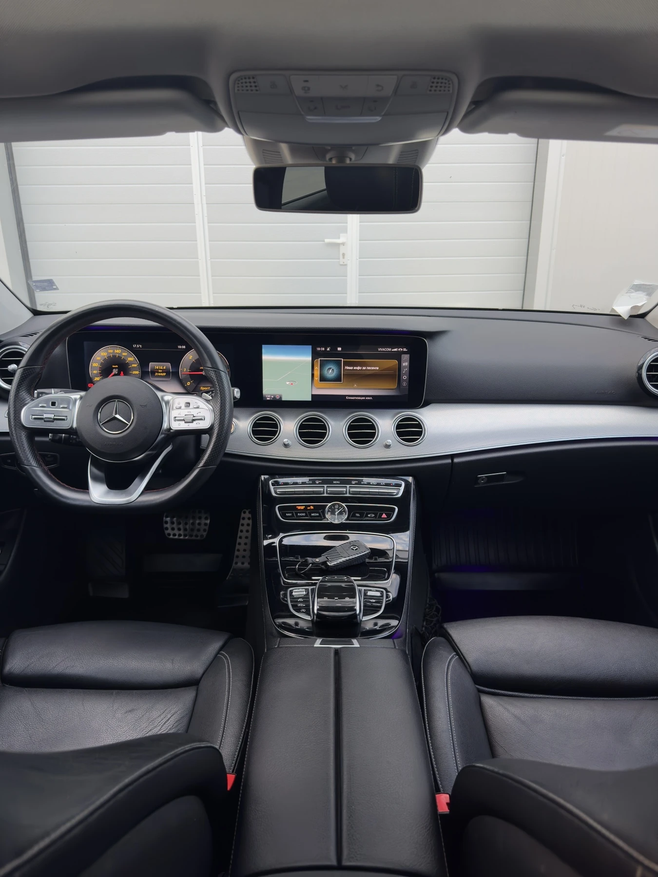 Mercedes-Benz E 220 2.2 AMG / PANORAMA / 360 / DIGITAL / BURMESTER - изображение 8