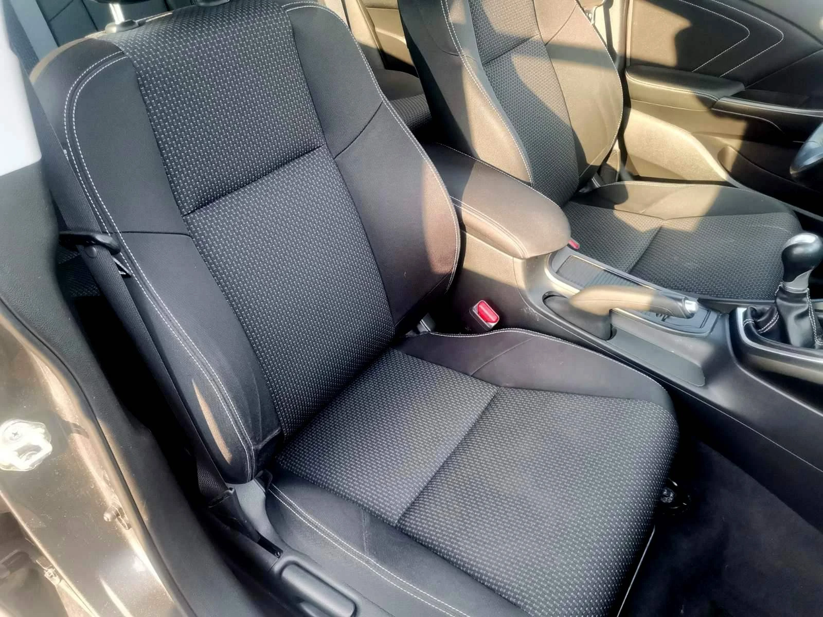 Honda Civic  /NAVI | Mobile.bg   12