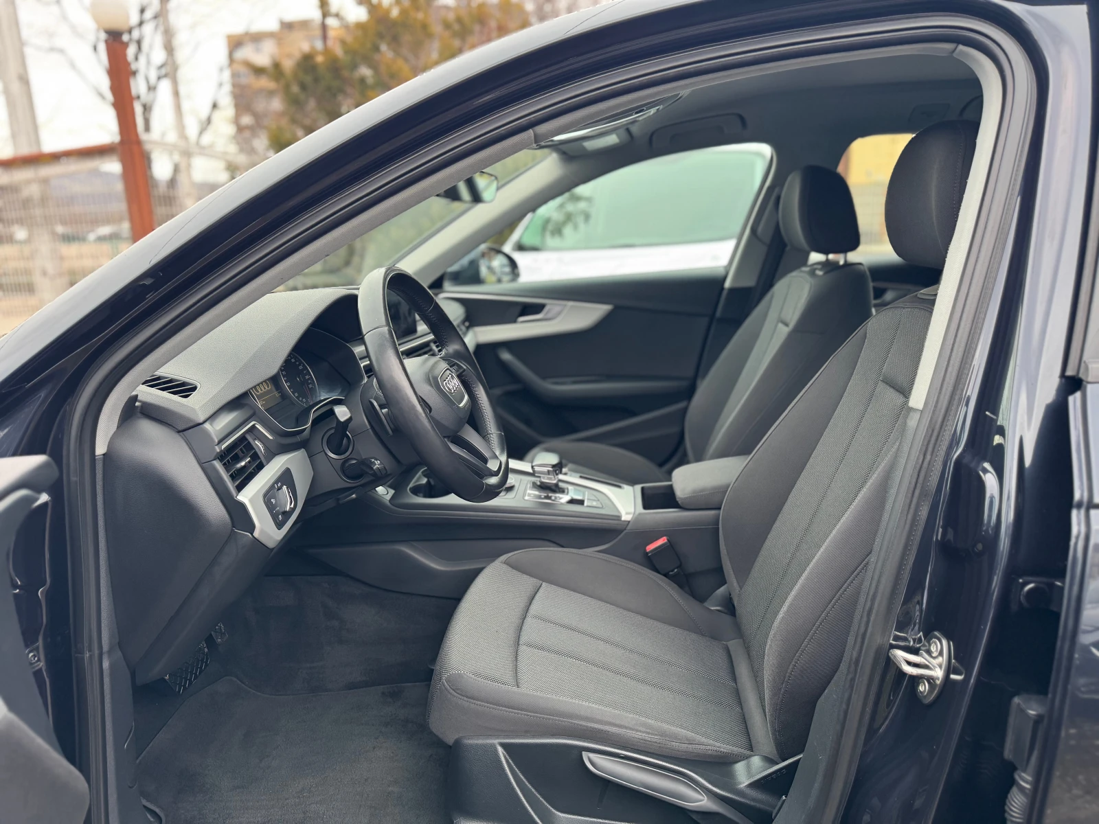 Audi A4 2.0TDI QUATTRO* XENON* NAVI - изображение 8