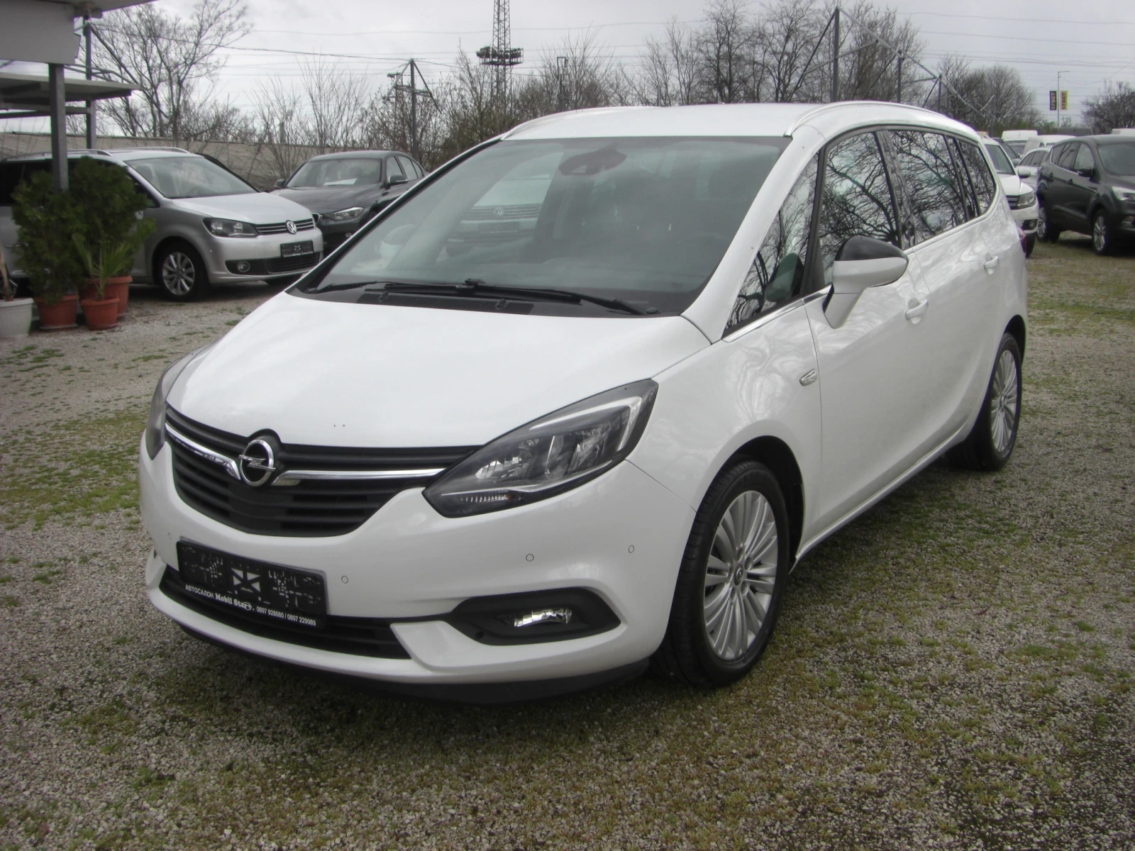Opel Zafira 1.6cdti NAVI DISTANS LED 7MECTA | Auto.bg — изображение 1