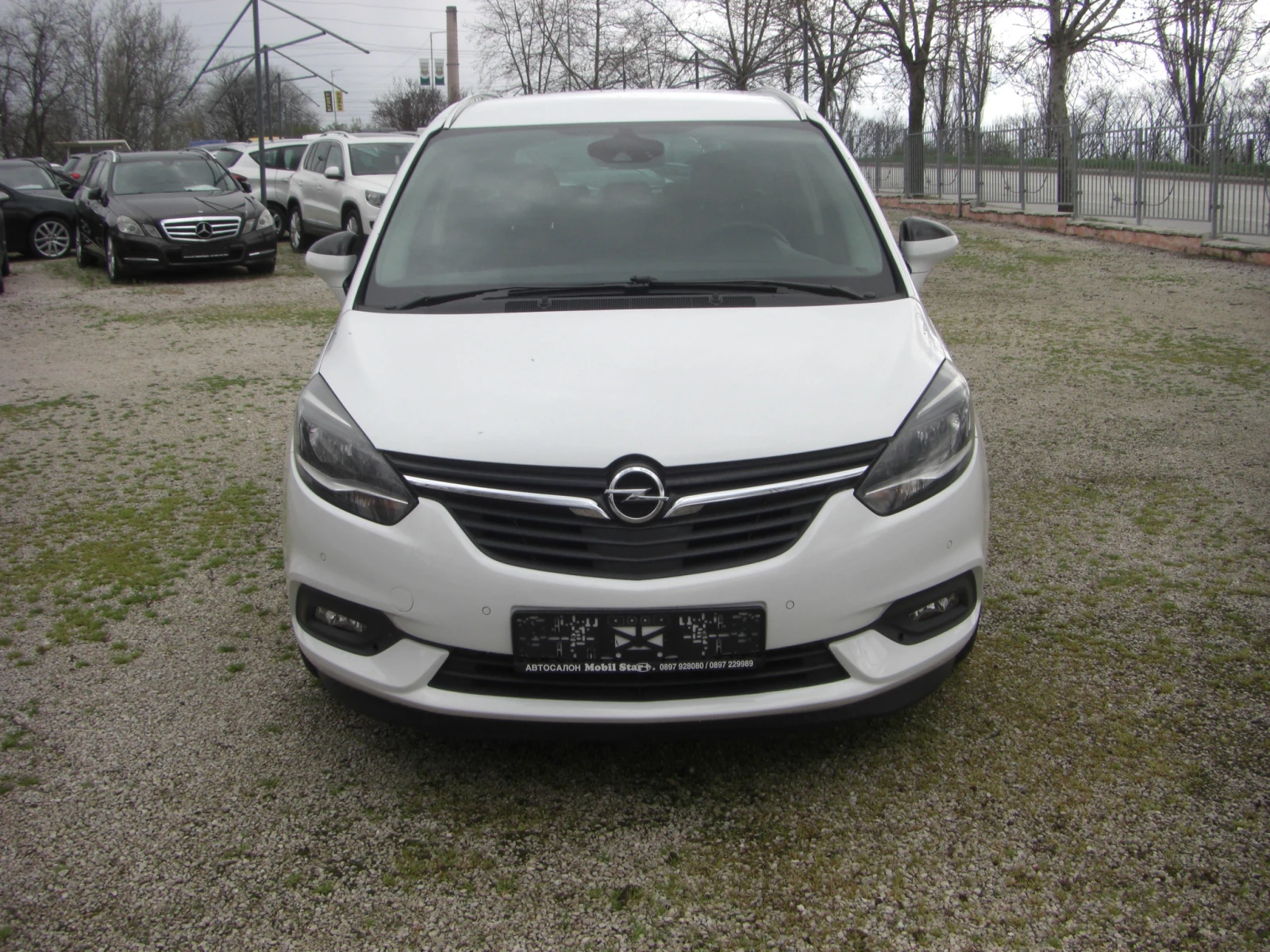 Opel Zafira 1.6cdti NAVI DISTANS LED 7MECTA, снимка 8 - Автомобили и джипове - 54107142
