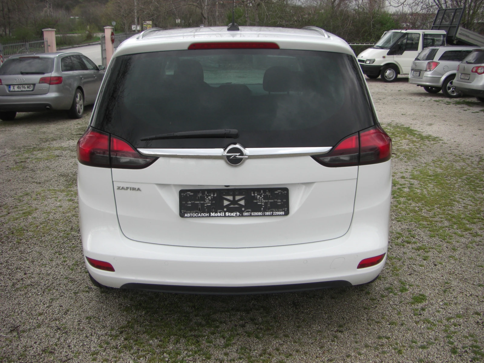 Opel Zafira 1.6cdti NAVI DISTANS LED 7MECTA, снимка 4 - Автомобили и джипове - 54107142