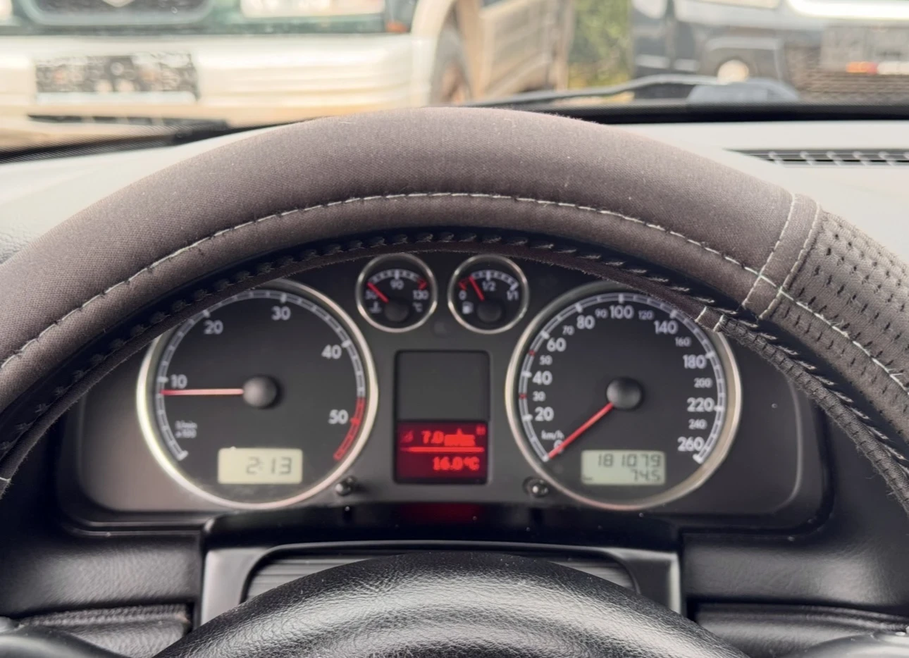 VW Passat 1.9 TDI / Highline, снимка 7 - Автомобили и джипове - 54284916