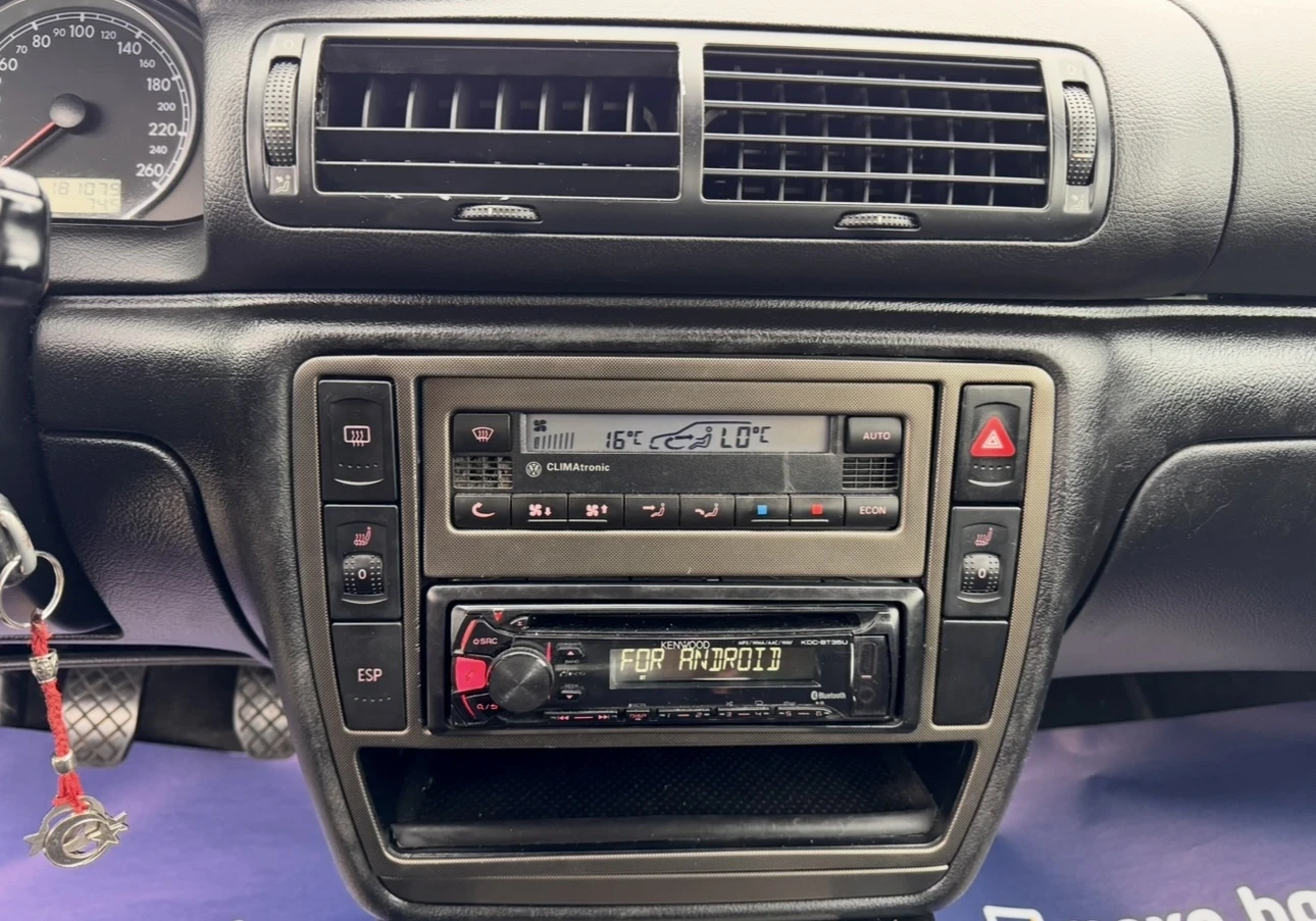 VW Passat 1.9 TDI / Highline, снимка 9 - Автомобили и джипове - 54284916