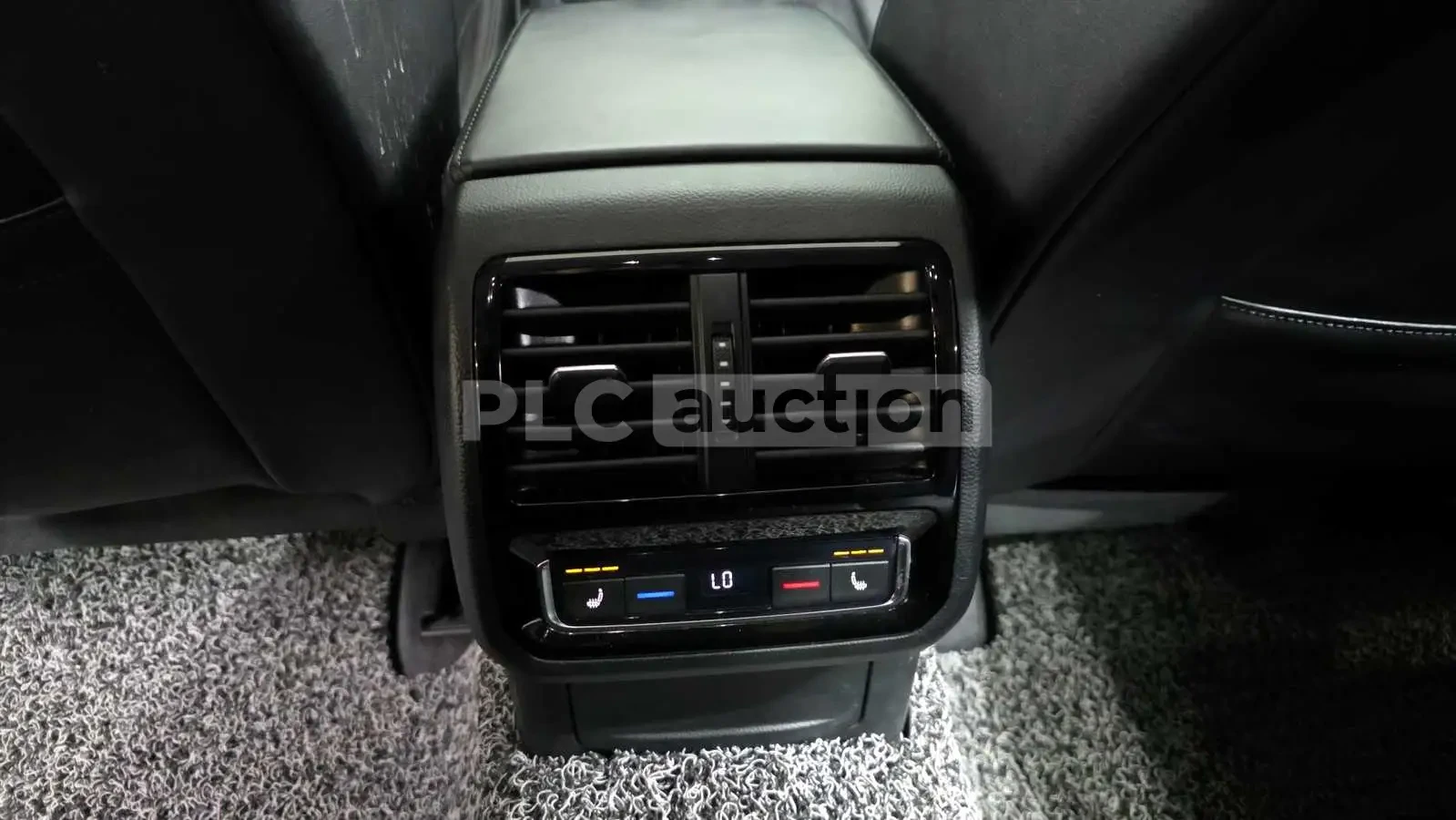 VW Arteon 2.0TDI| DINE| 360| DIGITAL| ПАНО| ВКЛ.ТЕХНОТЕСТ, снимка 14 - Автомобили и джипове - 54762140