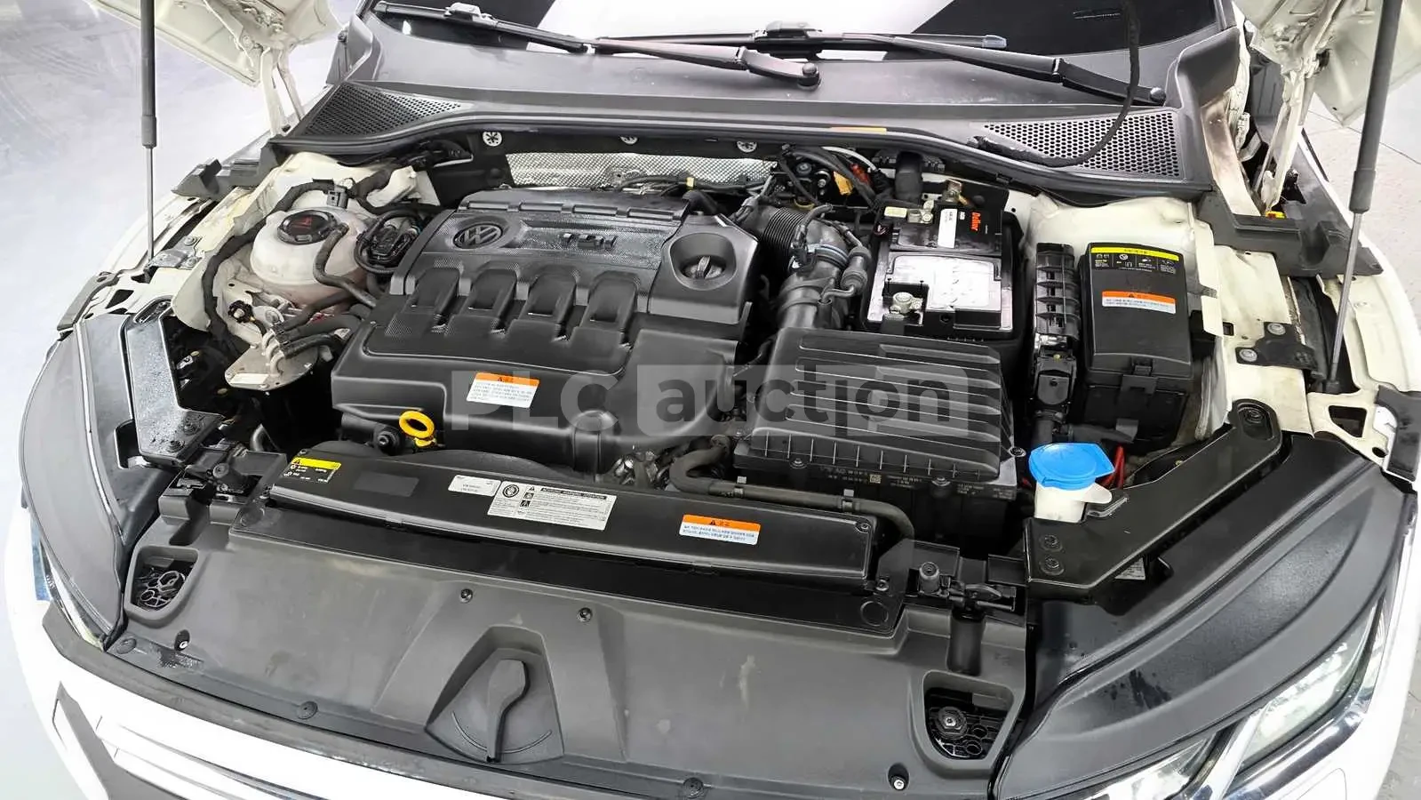 VW Arteon 2.0TDI| DINE| 360| DIGITAL| ПАНО| ВКЛ.ТЕХНОТЕСТ, снимка 16 - Автомобили и джипове - 54762140