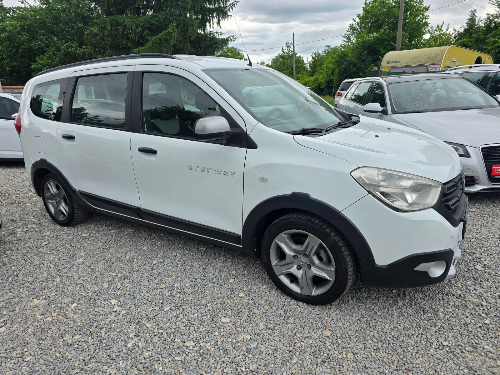 Dacia Lodgy 1.5DCI-���� 6�-116 �.�-STEPWAY-7 �����-������ | Mobile.bg � ����������� 6