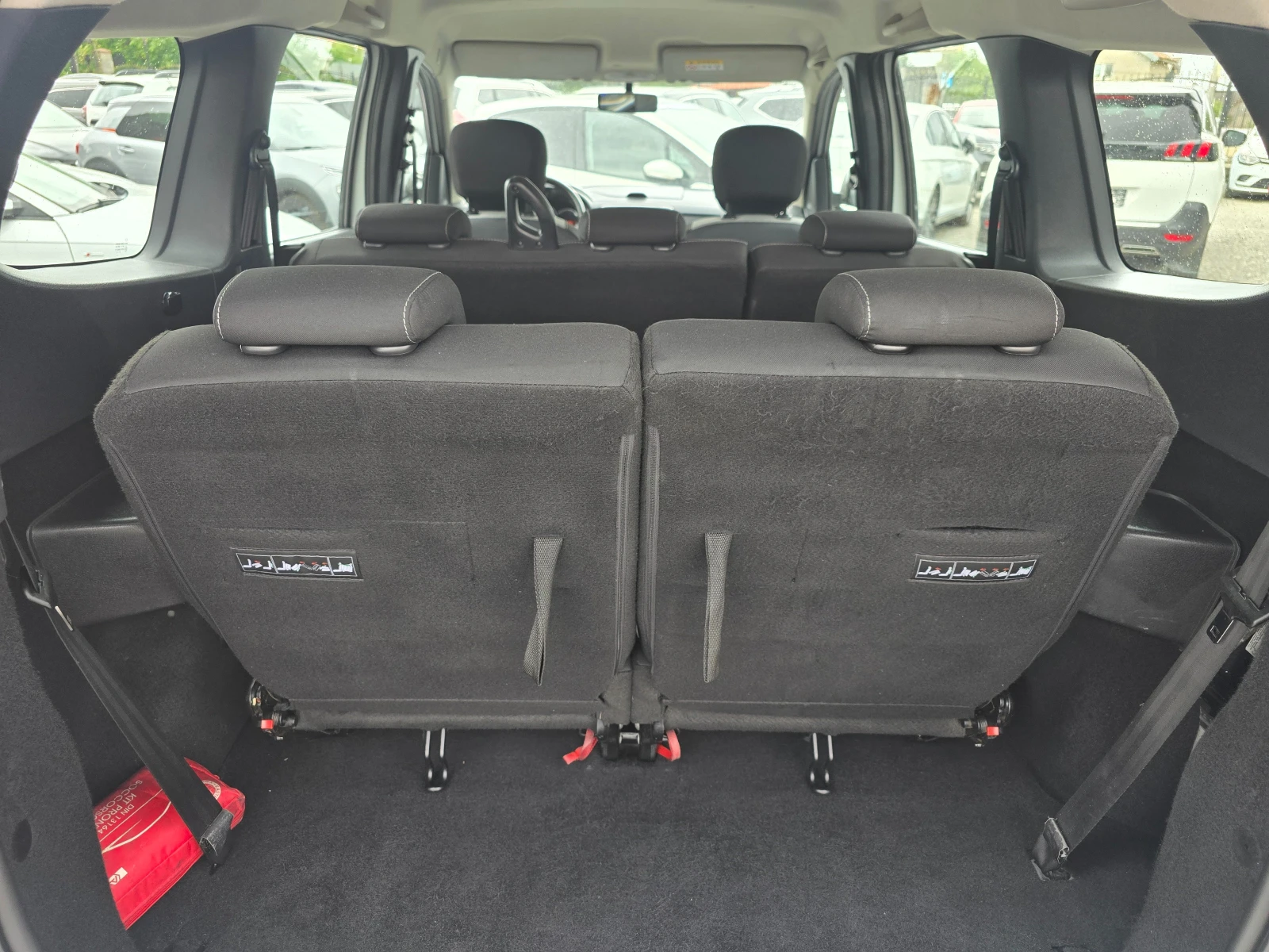 Dacia Lodgy 1.5DCI-���� 6�-116 �.�-STEPWAY-7 �����-������ | Mobile.bg � ����������� 13