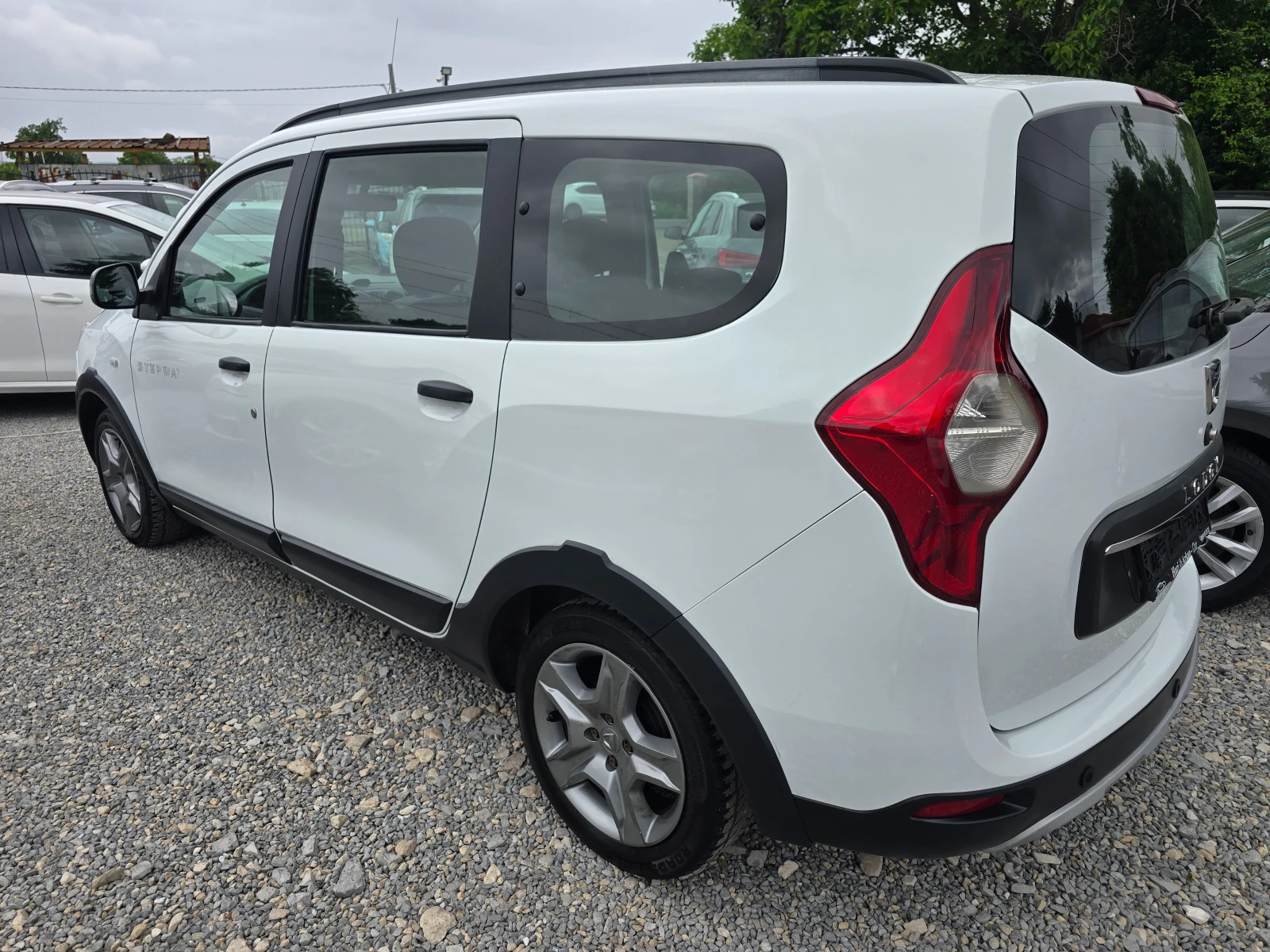 Dacia Lodgy 1.5DCI-���� 6�-116 �.�-STEPWAY-7 �����-������ | Mobile.bg � ����������� 4