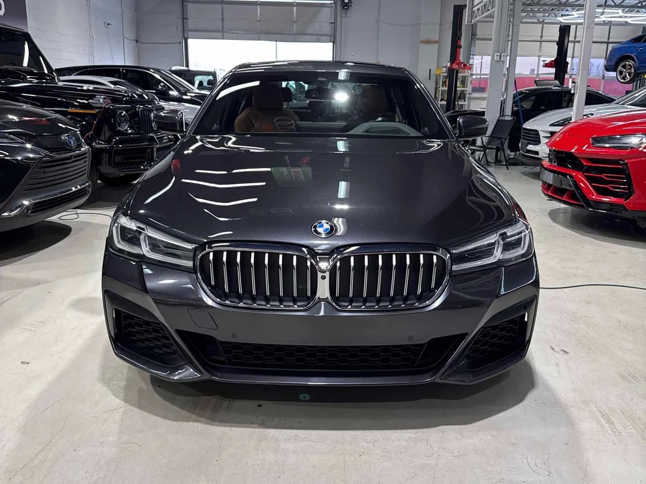 BMW 540 * 540i xDrive * CARFAX * ЦЕНА ДО БГ, снимка 2 - Автомобили и джипове - 54982411