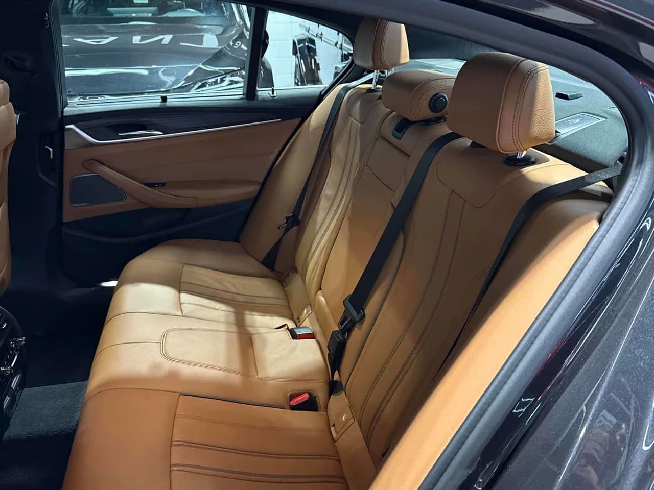 BMW 540 * 540i xDrive * CARFAX * ЦЕНА ДО БГ, снимка 10 - Автомобили и джипове - 54982411