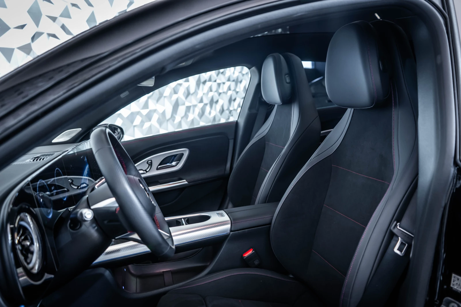 Mercedes-Benz CLA 350 4M AMG* HuD* 360* , снимка 12 - Автомобили и джипове - 55134691