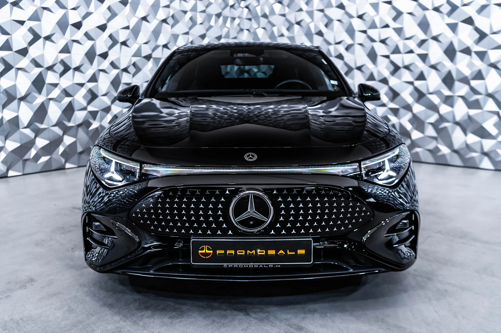 Mercedes-Benz CLA 350 4M AMG* HuD* 360* , снимка 2 - Автомобили и джипове - 55134691