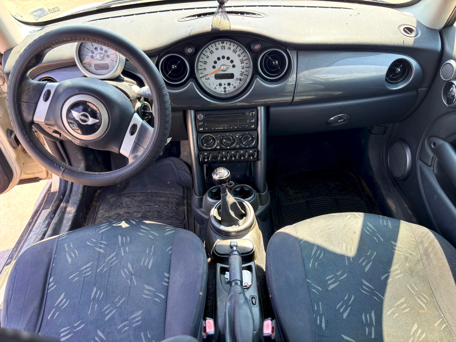 Mini One, снимка 11 - Автомобили и джипове - 55155250