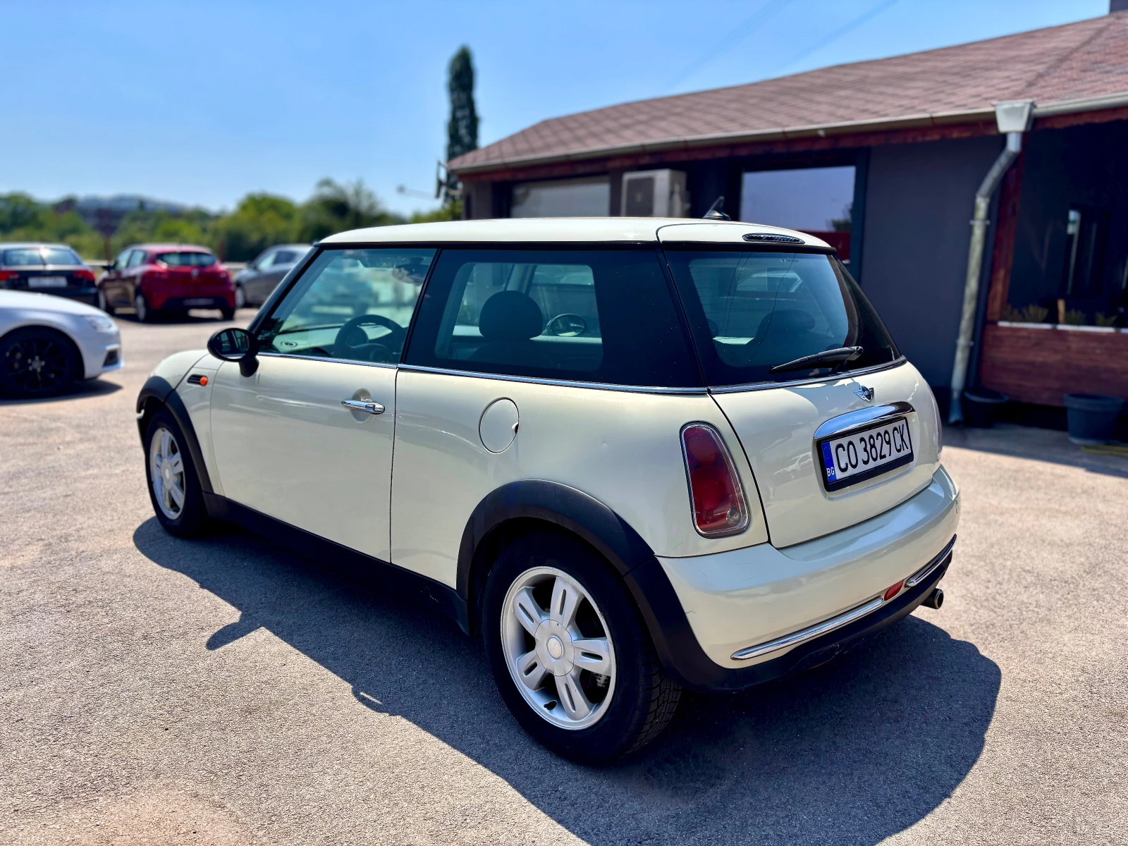 Mini One, снимка 7 - Автомобили и джипове - 55155250