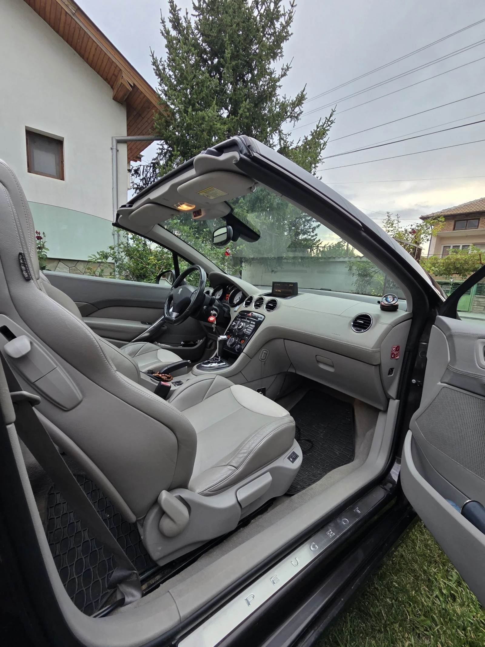 Peugeot 308 CC, снимка 13 - Автомобили и джипове - 55278916