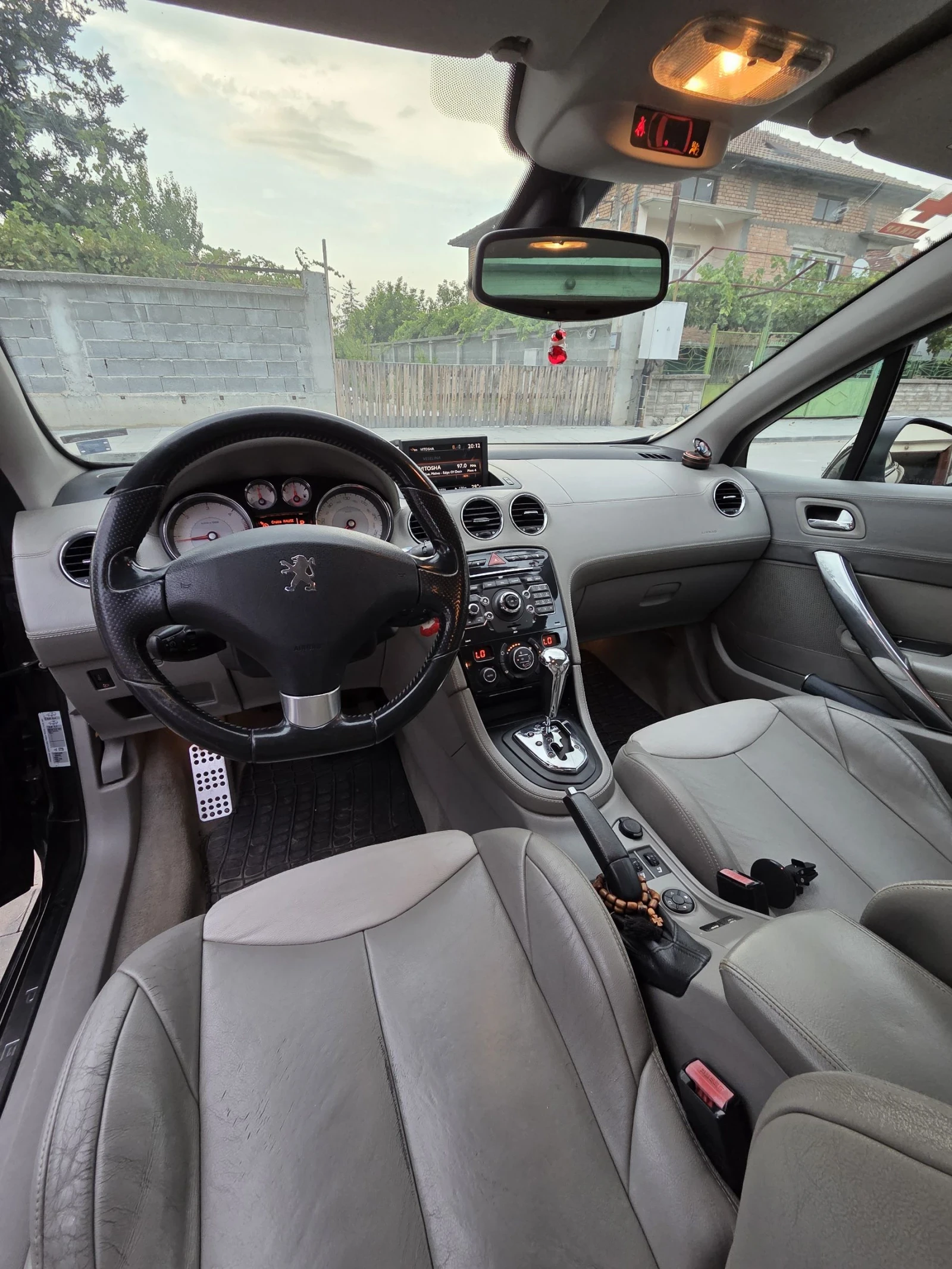 Peugeot 308 CC, снимка 10 - Автомобили и джипове - 55278916